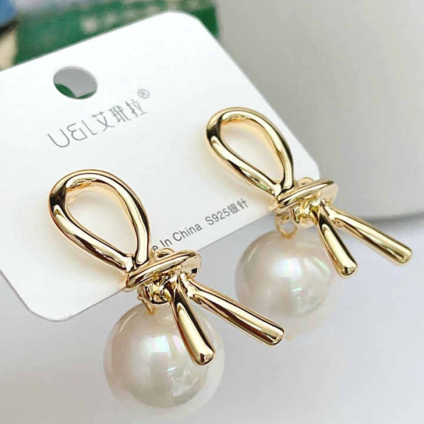 Knot Pearl Earrings | Big Silver Grey Fashion Clip-On Earrings for Women | Luxury Artificial Jewelry - GOAT Mart