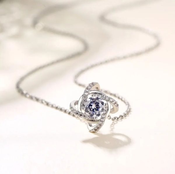 Leaf Clover Necklace
