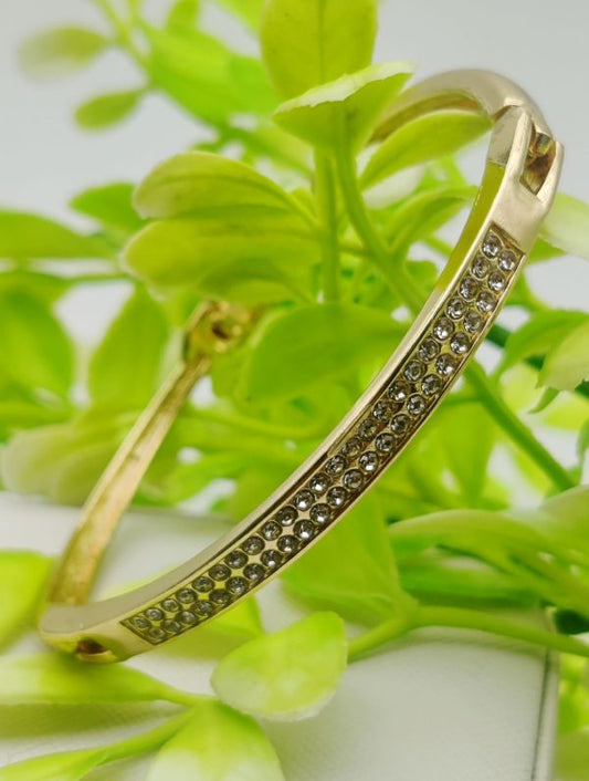 Crystal-embellished Bracelet – Elegance Redefined! | Best Quality Artificial Bracelet For Girls & Women - GOAT Mart