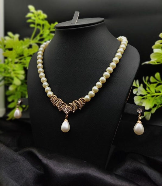 Pearl Elegance Necklace Set With Drop Earrings