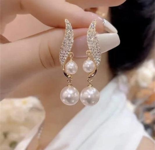 Crystal Leaf Drop Elegant Pearl Zircon Earrings